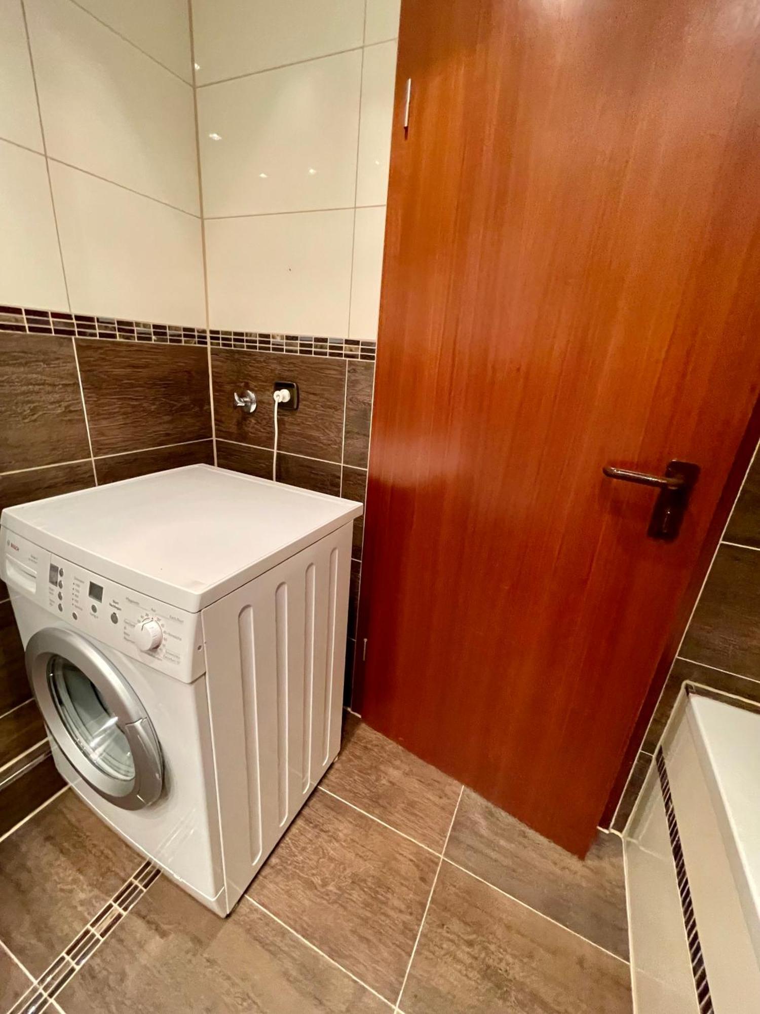 Wunderschoenes 2 Zimmer Apartment Zentrum Goldstadt 포르츠하임 외부 사진