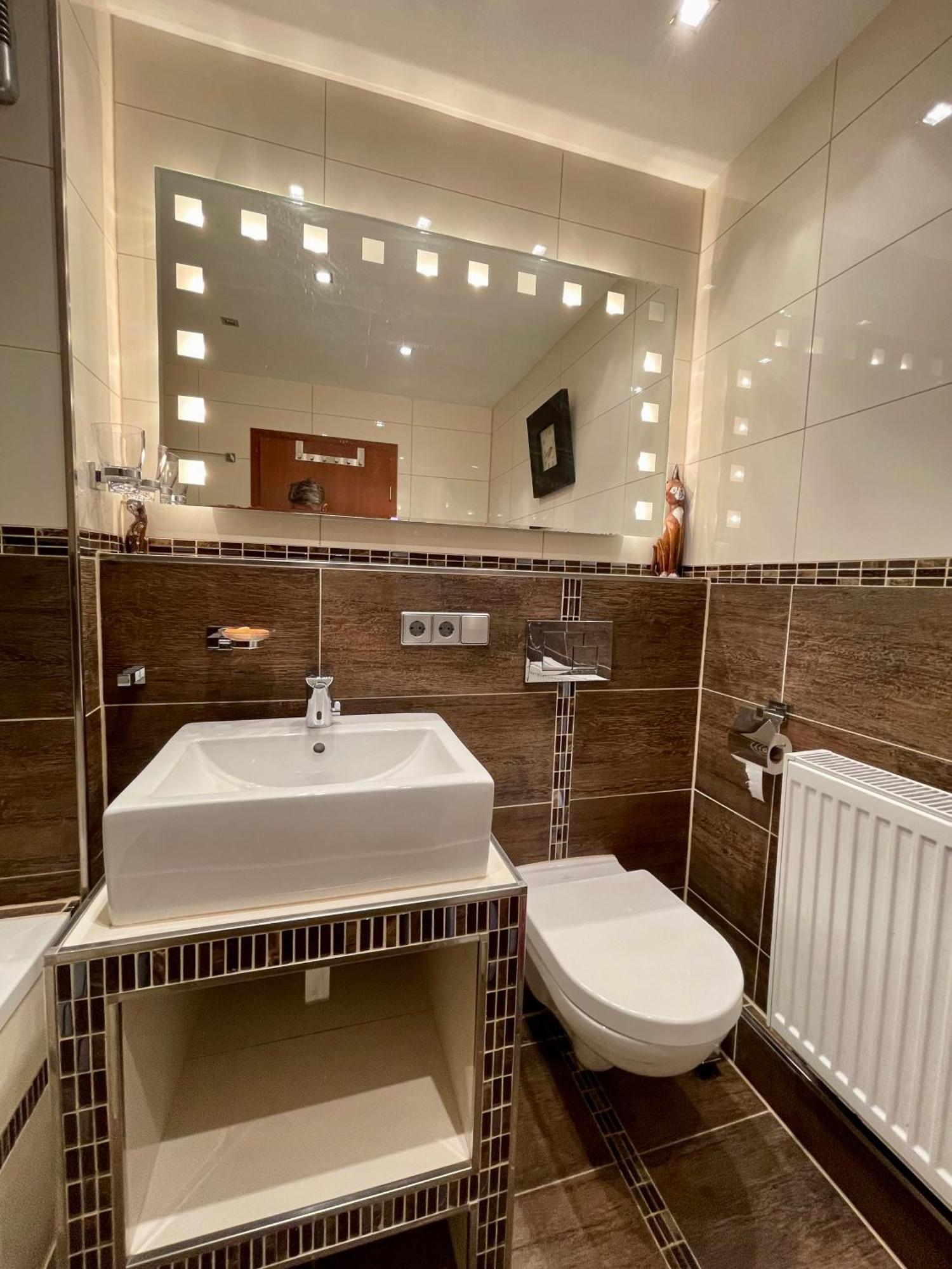 Wunderschoenes 2 Zimmer Apartment Zentrum Goldstadt 포르츠하임 외부 사진