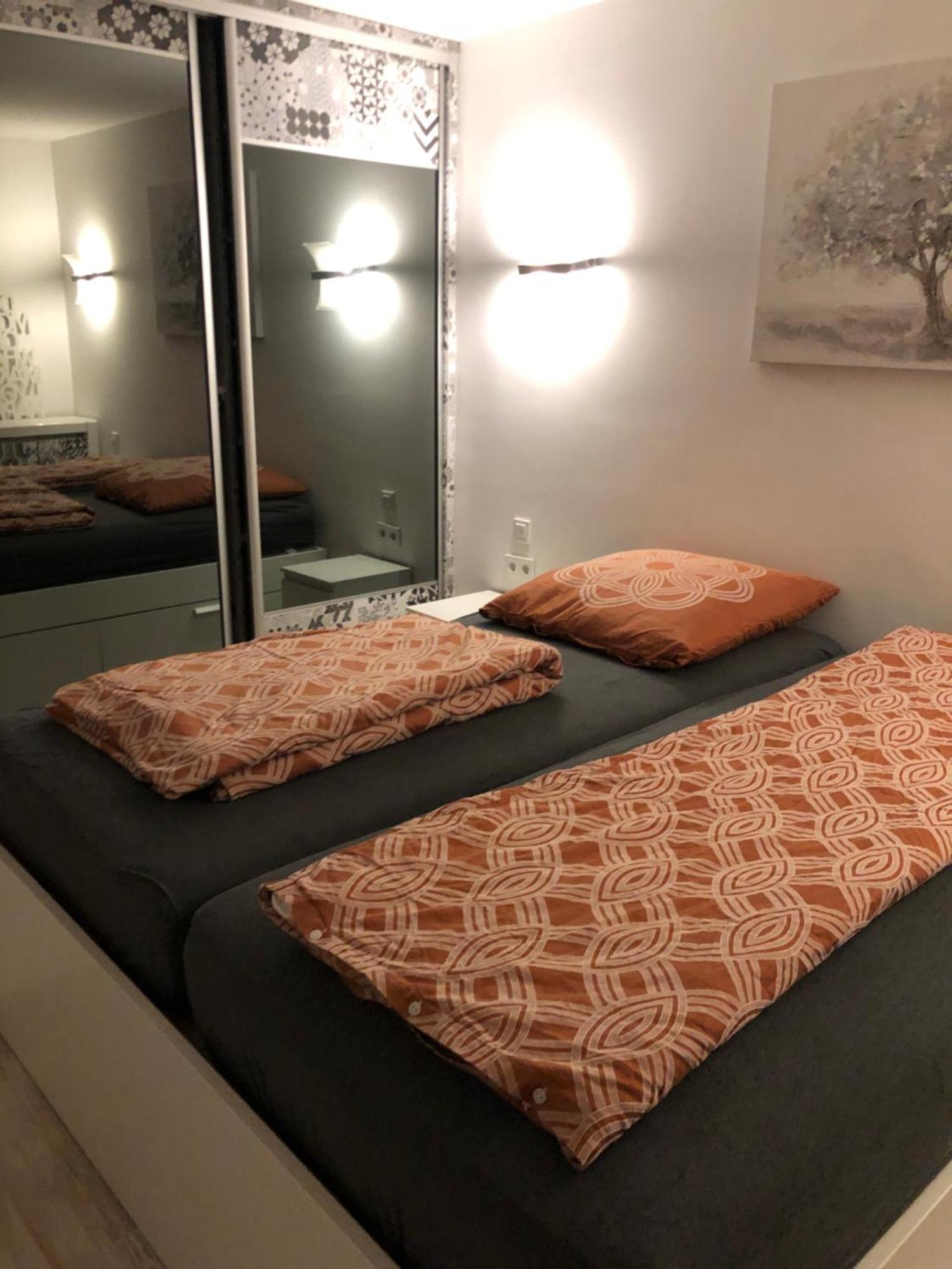 Wunderschoenes 2 Zimmer Apartment Zentrum Goldstadt 포르츠하임 외부 사진